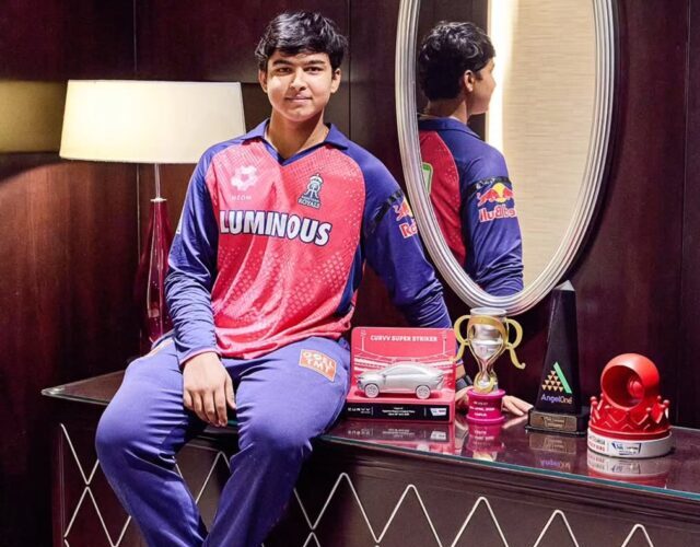 cropped-Stuff-of-dreams-RoyalsFamily-HallaBol-RRvGT.jpg