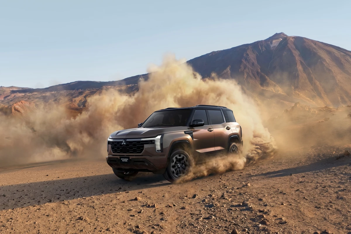 2027 Mitsubishi Pajero Returns: New Diesel Engine, Serious 4WD Hardware and a Luxury 7-Seat Cabin